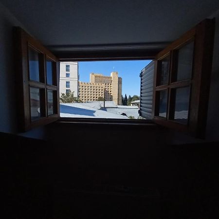 Hotel Alpha Tbilissi Extérieur photo